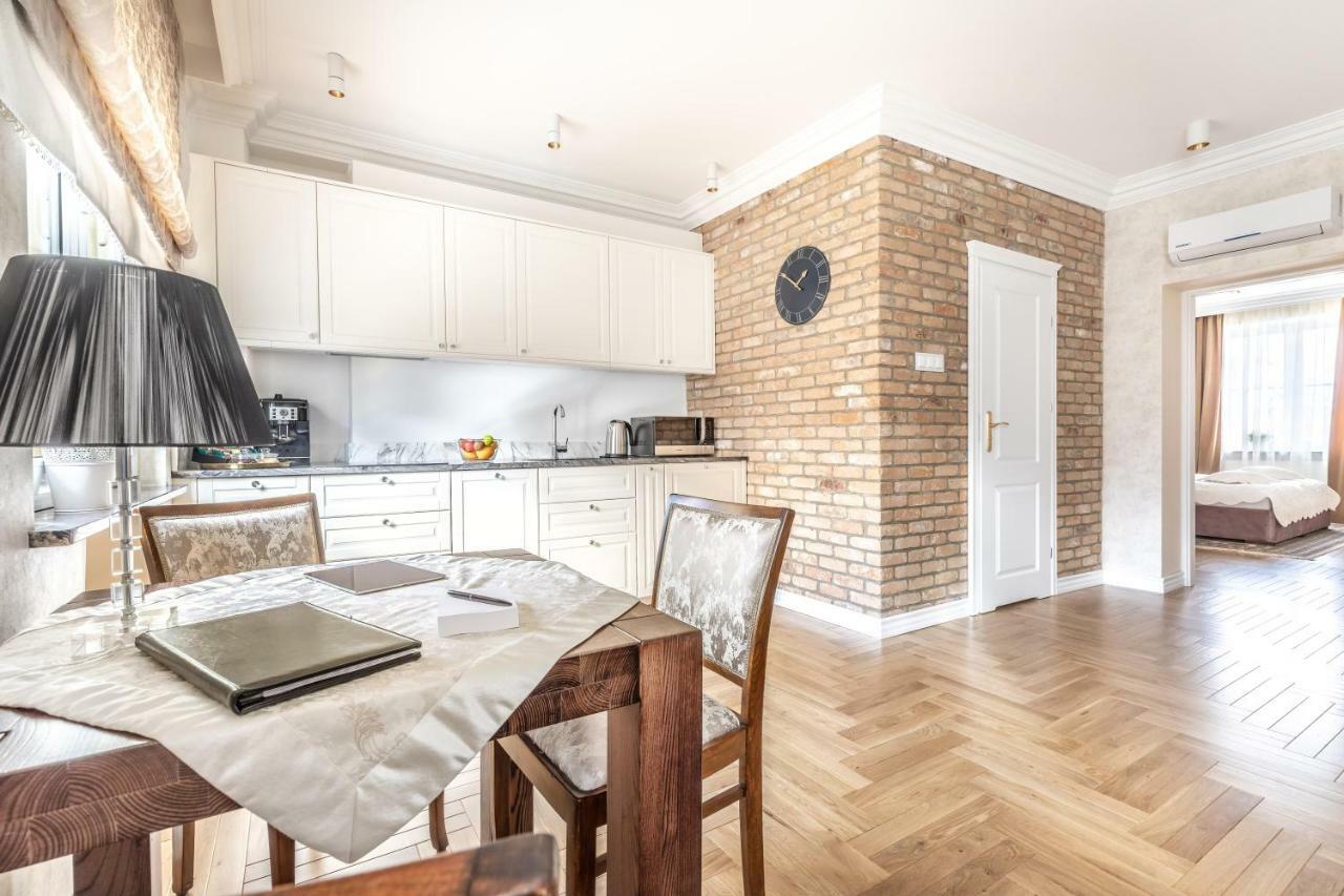 Apartament Aristo Boutique เบียวิสตอก ภายนอก รูปภาพ